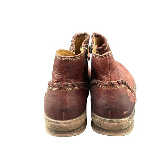 Comfortiva Boots Womens 9 M Fallston Red Leather Flat Ankle Booties Zip - Picture 4 of 7